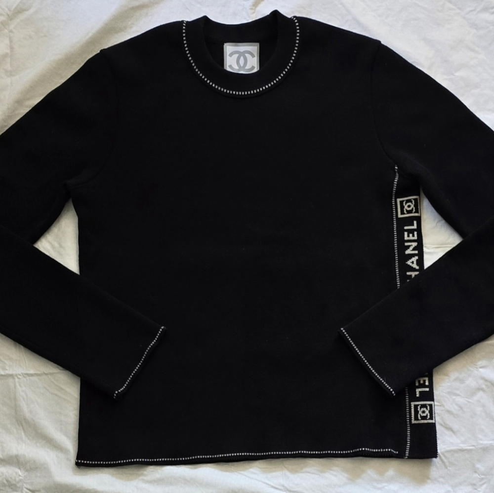 Chanel CC Logo Black Long Sleeve Top with White Decorative Stitching - Picture 13 of 15